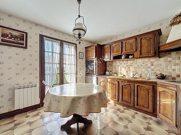 Maison spacieuse a vendre a Poitiers - 5 chambres et grand jardin !