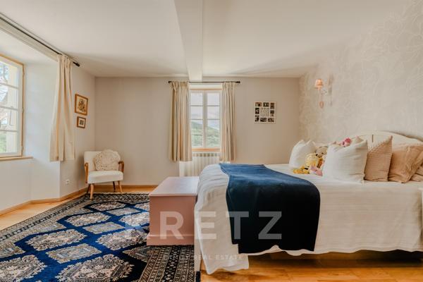 Propriété de caractère 460 m² – 6 chambres – domaine de 5,7 hectares avec piscine – maison historiqu