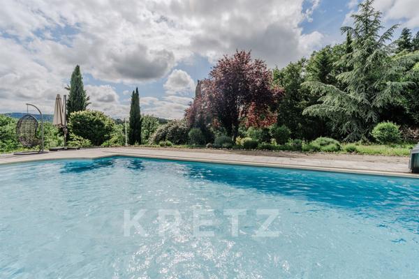 Propriété de caractère 460 m² – 6 chambres – domaine de 5,7 hectares avec piscine – maison historiqu