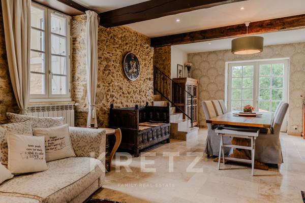 Propriété de caractère 460 m² – 6 chambres – domaine de 5,7 hectares avec piscine – maison historiqu