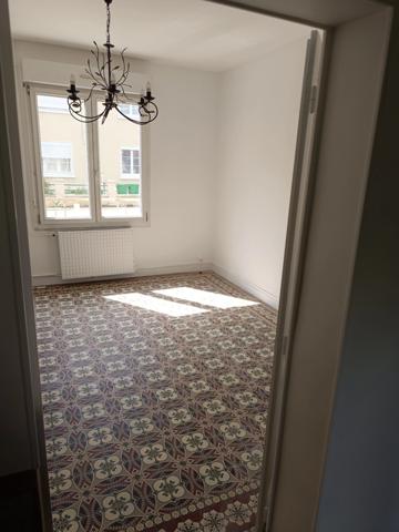Maison à louer 5 pièces LE MANS (72)