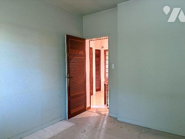 Tonneins- A pied des commerces, cette villa cossue avec parc, ne manquera pas de vous séduire !