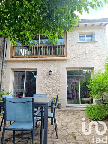 Maison à vendre 6 pièces 127 m² Saint-Médard-de-Guizières