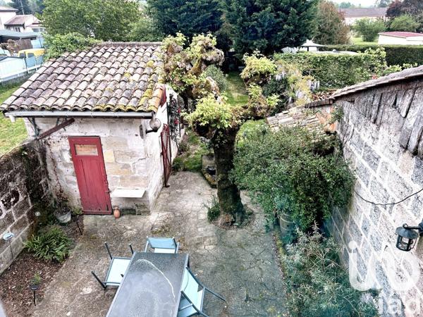 Maison à vendre 6 pièces 127 m² Saint-Médard-de-Guizières