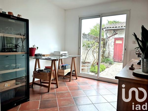 Maison à vendre 6 pièces 127 m² Saint-Médard-de-Guizières