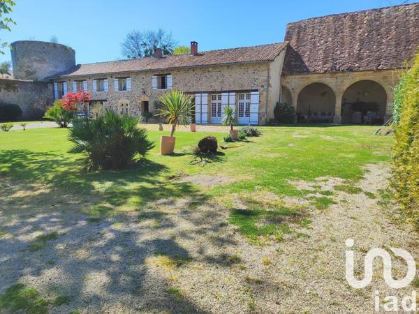Maison 12 pièces de 388 m² à Ansac-sur-Vienne (16500)