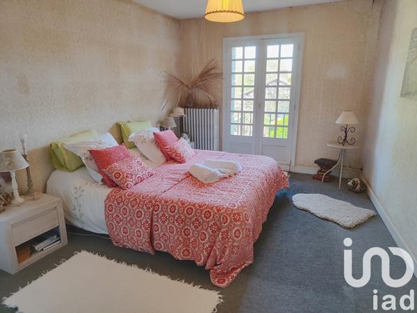 Maison 12 pièces de 388 m² à Ansac-sur-Vienne (16500)