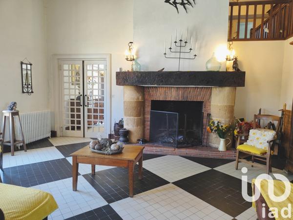 Maison 12 pièces de 388 m² à Ansac-sur-Vienne (16500)