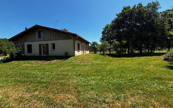 Maison à vendre    5 pièces • 175 m2 Soustons