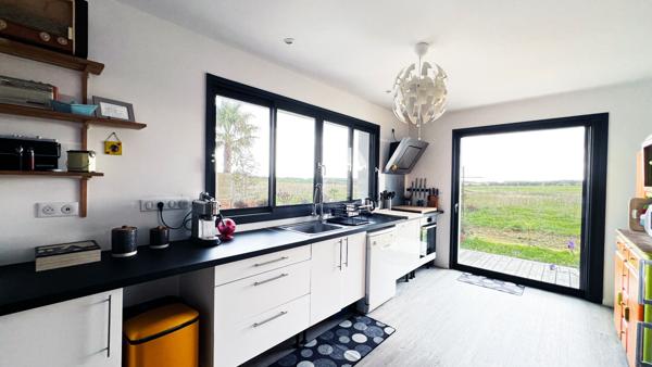 Maison 6 pièces Cozes 15mn de Royan récente environnement calme et naturel