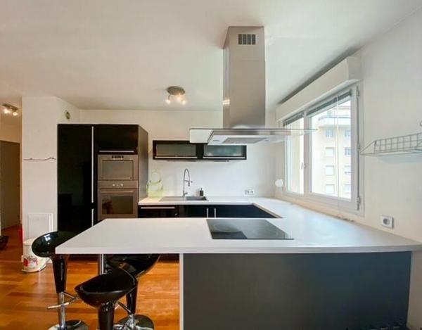Appartement à louer    3 pièces • 65,03 m2 Lyon 8