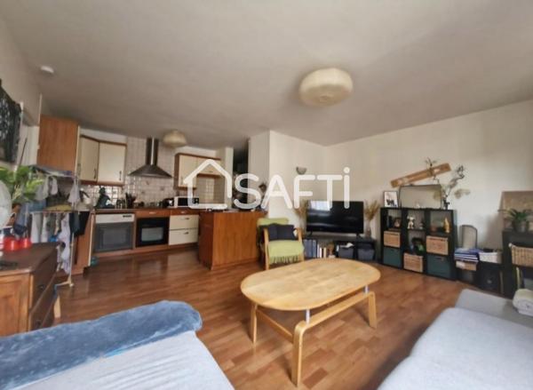 appartement en bel état avec parc végétalisé privatif