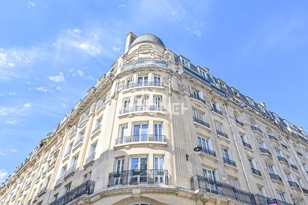 PARIS 12ÈME - DAUMESNIL / PLACE FÉLIX ÉBOUÉ - 4 PIÈCES - 78 M² - CHARME DE L'ANCIEN - ÉTAGE ÉLEVÉ AVEC ASCENSEUR
