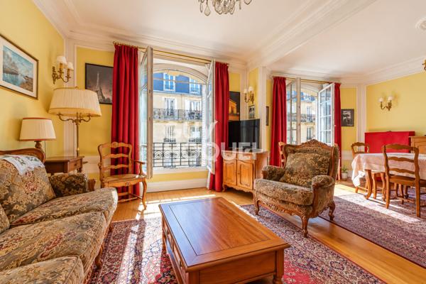 PARIS 12ÈME - DAUMESNIL / PLACE FÉLIX ÉBOUÉ - 4 PIÈCES - 78 M² - CHARME DE L'ANCIEN - ÉTAGE ÉLEVÉ AVEC ASCENSEUR