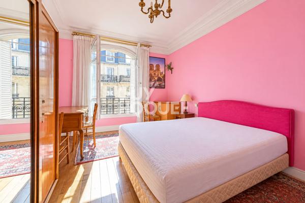 PARIS 12ÈME - DAUMESNIL / PLACE FÉLIX ÉBOUÉ - 4 PIÈCES - 78 M² - CHARME DE L'ANCIEN - ÉTAGE ÉLEVÉ AVEC ASCENSEUR