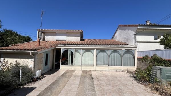 Maison à vendre |  Barbezieux-Saint-Hilaire |  4 pièces | 103 m²