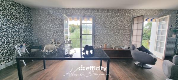 Maison
         6 pièces
        - 185 m² 274 000 € *