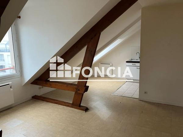 Location Appartement 2 pièces 35 m² - 10 RUE DE LAUNAY Chilly - Mazarin 91380