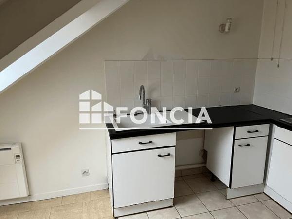 Location Appartement 2 pièces 35 m² - 10 RUE DE LAUNAY Chilly - Mazarin 91380