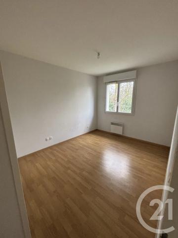 Maison à vendre  4 pièces - 87,74 m 2   CHALLANS  - 85