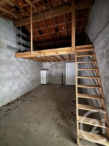 Maison à vendre  4 pièces - 87,74 m 2   CHALLANS  - 85