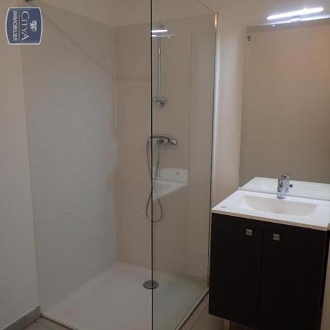 Appartement à louer 2 pièces 44.4m² Lormont (33310)
