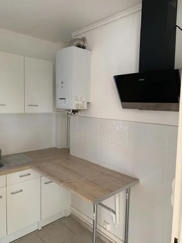 Location                                                      Appartement
                        
                     4 pièces                      66 m2                     à Saint-Quentin