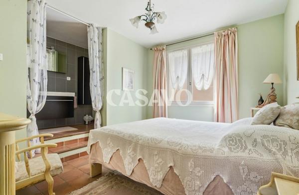 Vente Maison 7 pièces de 176m² - 13540 Aix-en-Provence