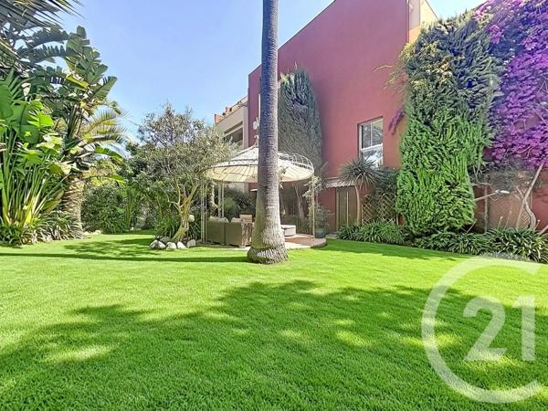 Appartement F3 à vendre  3 pièces - 96,90 m 2   ANTIBES  - 06