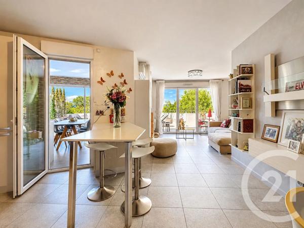 Appartement F3 à vendre  3 pièces - 96,90 m 2   ANTIBES  - 06