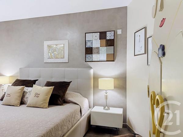 Appartement F3 à vendre  3 pièces - 96,90 m 2   ANTIBES  - 06