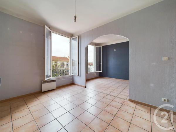 Appartement T4 à vendre  4 pièces - 77,91 m 2   LA VALETTE DU VAR  - 83