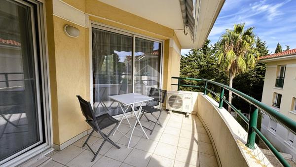 PORT FREJUS Appartement 3 pièces avec garage
