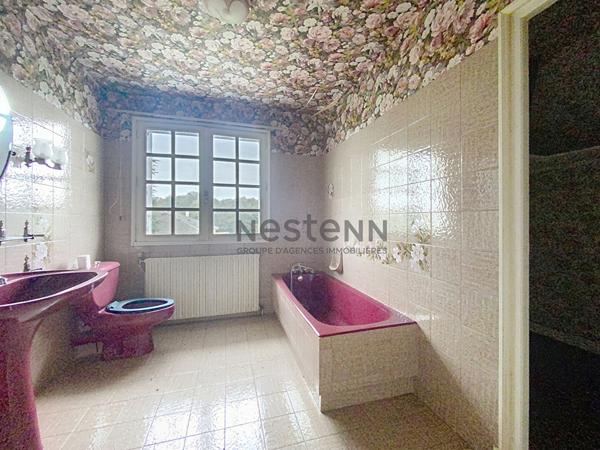 Propriété rare conjuguant maison familiale et ancienne grange à seulement 15 minutes de Limoges