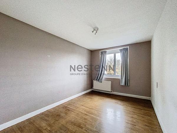 Propriété rare conjuguant maison familiale et ancienne grange à seulement 15 minutes de Limoges