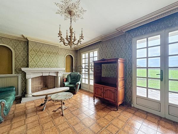 Propriété rare conjuguant maison familiale et ancienne grange à seulement 15 minutes de Limoges