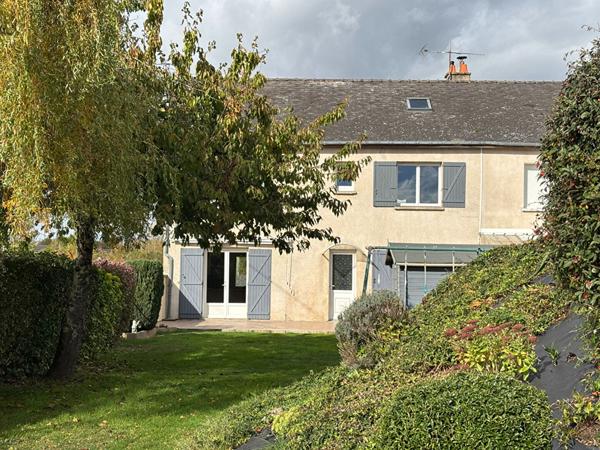 Belle maison 4 chambres rénovée proche centre de La Flèche !