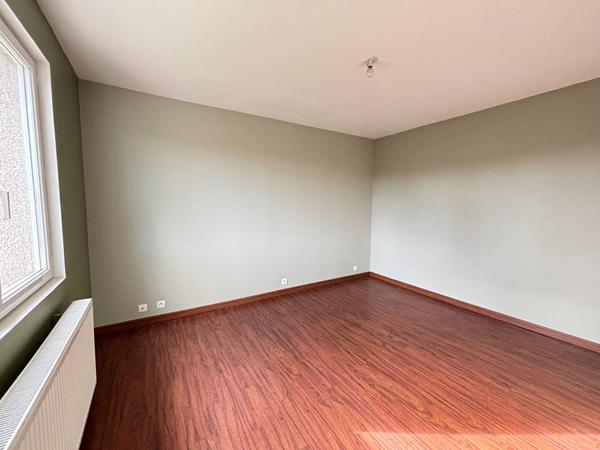 Belle maison 4 chambres rénovée proche centre de La Flèche !