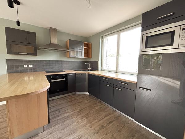 Belle maison 4 chambres rénovée proche centre de La Flèche !