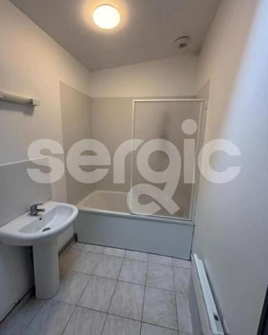 Location 2 Pieces 32 80000 Amiens 25 1658 01 0115