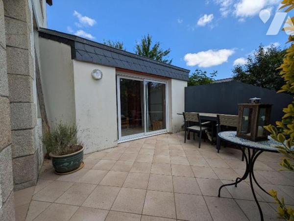 Guidel ? Maison individuelle en grande partie rénovée avec de beaux volumes et des équipements ...