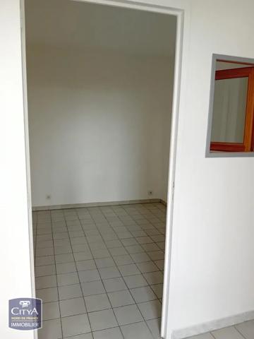 Appartement à louer 2 pièces 41.1m² Valenciennes (59300)