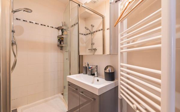 Appartement à vendre    2 pièces • 42 m2 Reims