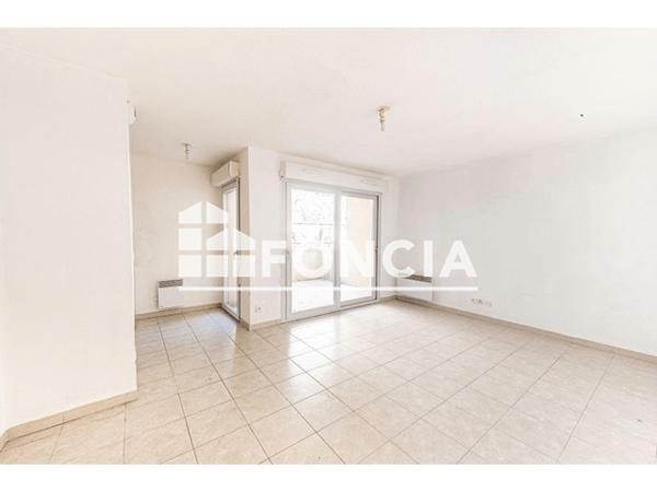 Location Studio 27.77 m² - 140 QUAI DE LA BANQUIERE Saint Andre De La Roche 06730