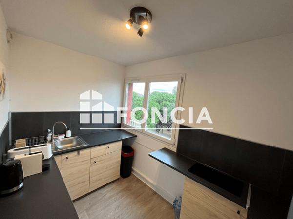 Location Studio meublé 34.76 m² - 365 AV DE LATTRE DE TASSIGNY Frejus 83600