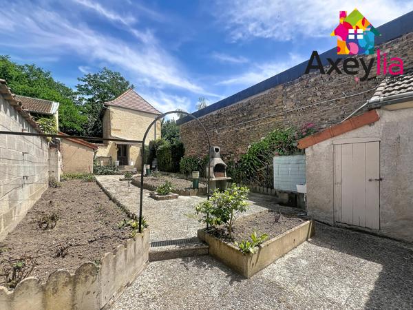 MARCIGNY PROCHE CENTRE - MAISON AVEC GARAGE