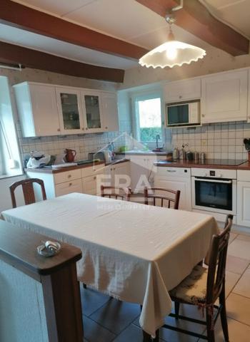 Maison Vallerois Le Bois 6 pièce(s) 183 m2