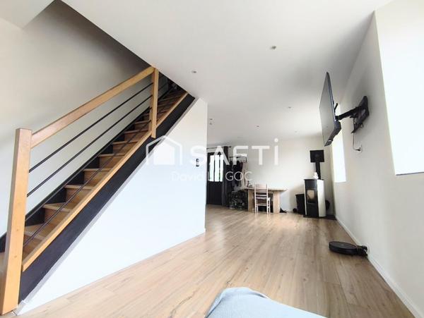 St evarzec maison individuelle rénové entierement toiture neuve sous-sol total, Proximité bourg