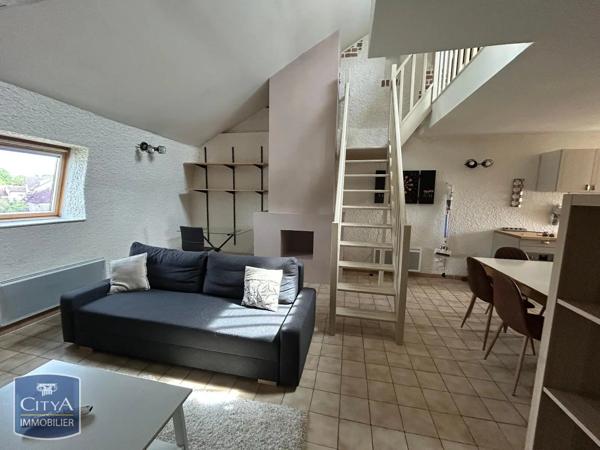 Appartement à louer 2 pièces 46.64m² Châlons-en-Champagne (51000)