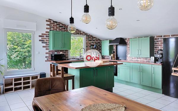 Maison à vendre    5 pièces • 137,30 m2 Elven